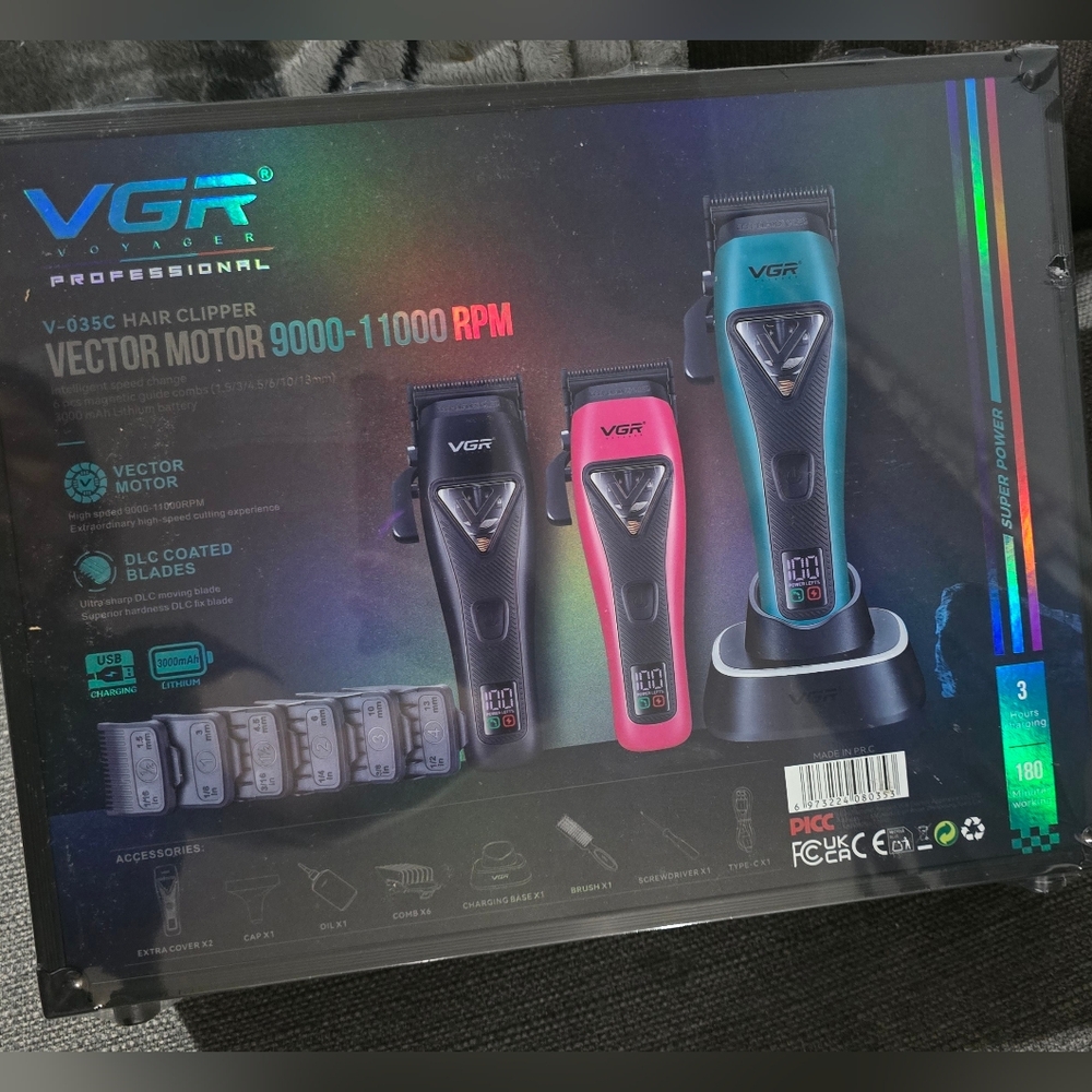VGR V-035C Cordless Hair Clipper with Vector Motor and Interchangeable Color